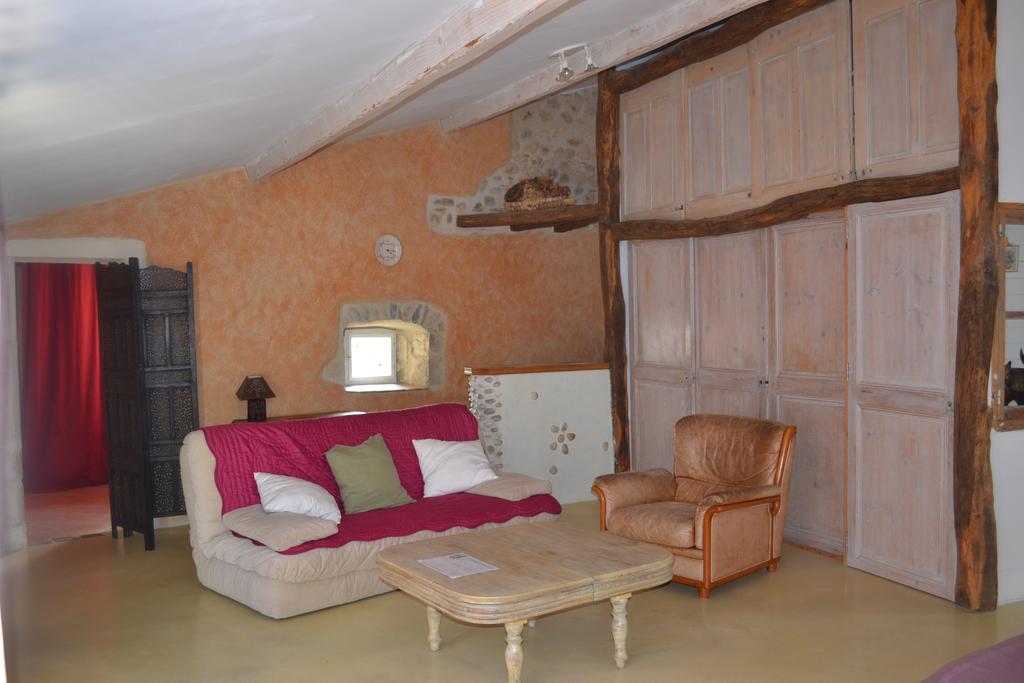 Maison D'Hotes Les Fougeres Мирманде Екстериор снимка