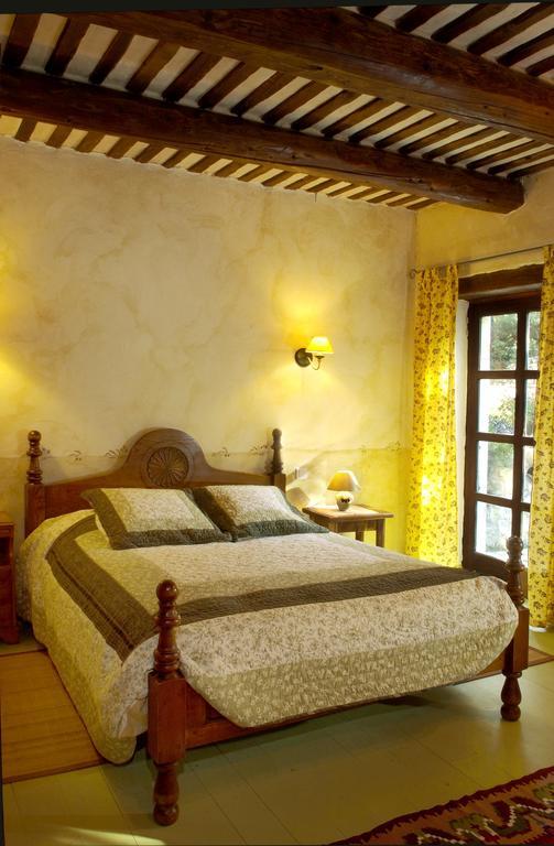 Maison D'Hotes Les Fougeres Мирманде Екстериор снимка