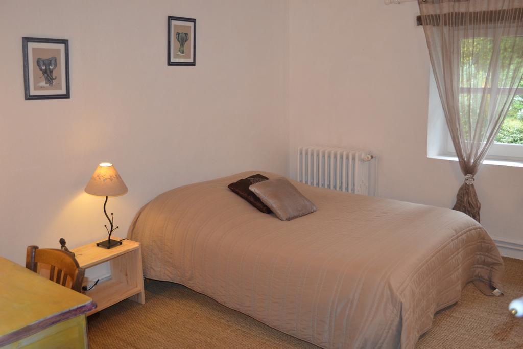 Maison D'Hotes Les Fougeres Мирманде Екстериор снимка