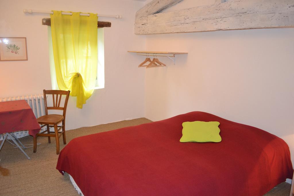 Maison D'Hotes Les Fougeres Мирманде Екстериор снимка